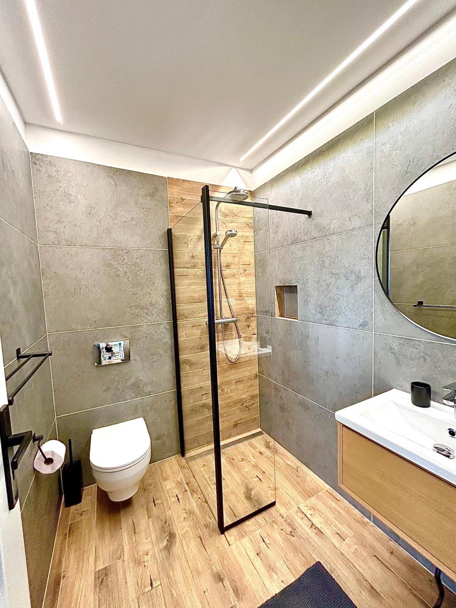Familyfithouse Apartment Bystrice  ภายนอก รูปภาพ